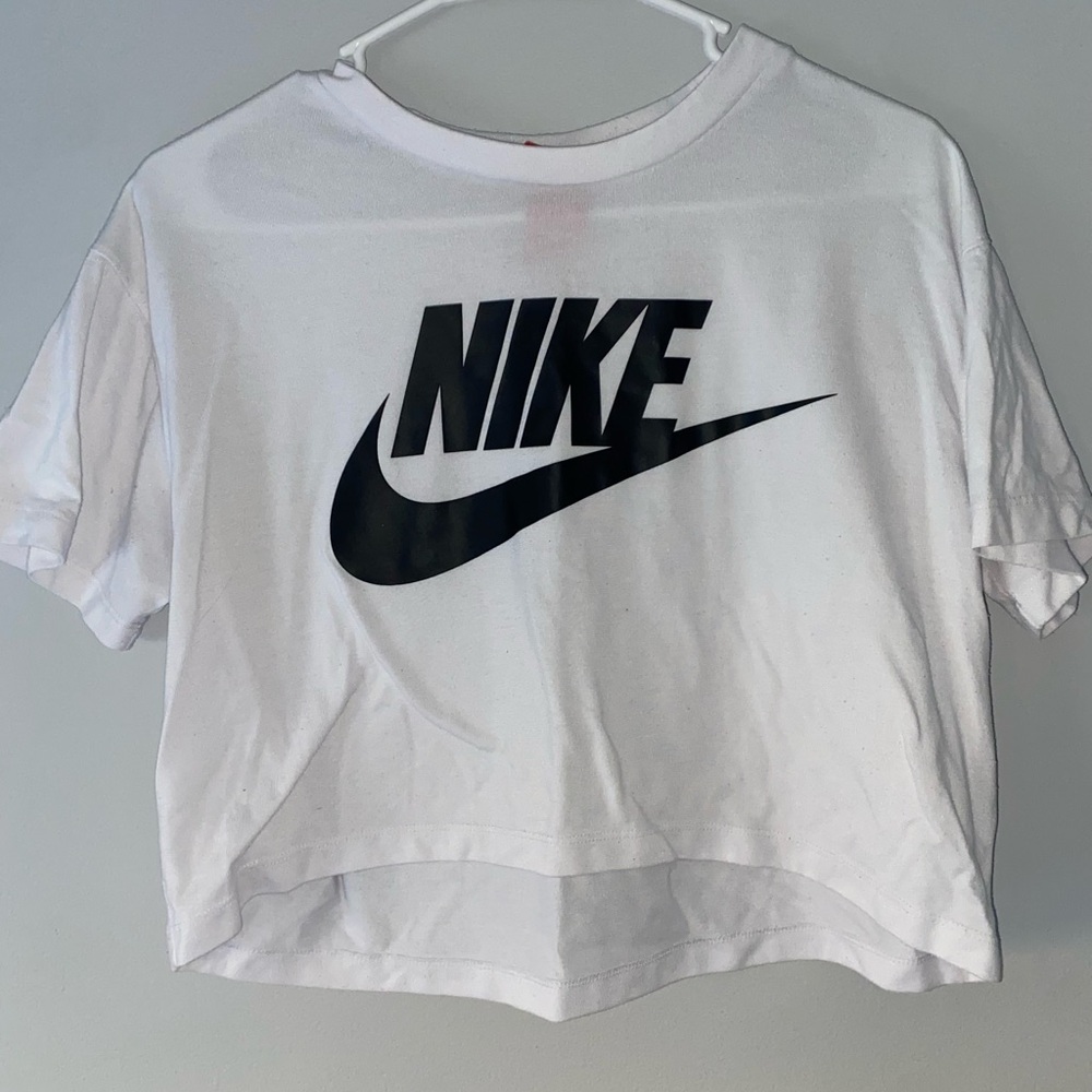 White Nike Cropped T-Shirt